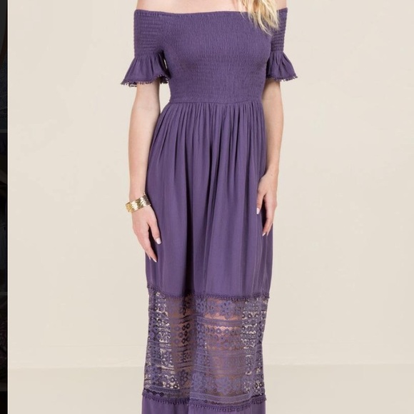 Francesca’s Collections off shoulder Maxi Dress - Picture 6 of 6
